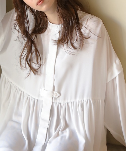 Bou Jeloud（ブージュルード）の「タックスリーブギャザーチュニック（シャツ/ブラウス・レディース・ネイビー/オフホワイト/グリーン・38）」の16枚目の写真