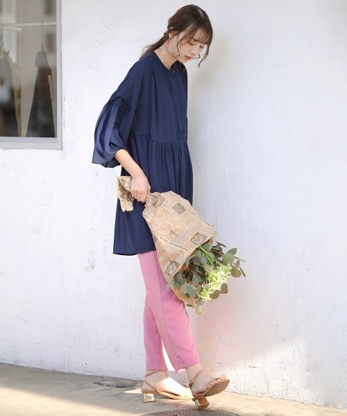 Bou Jeloud（ブージュルード）の「タックスリーブギャザーチュニック（シャツ/ブラウス・レディース・ネイビー/オフホワイト/グリーン・38）」の4枚目の写真