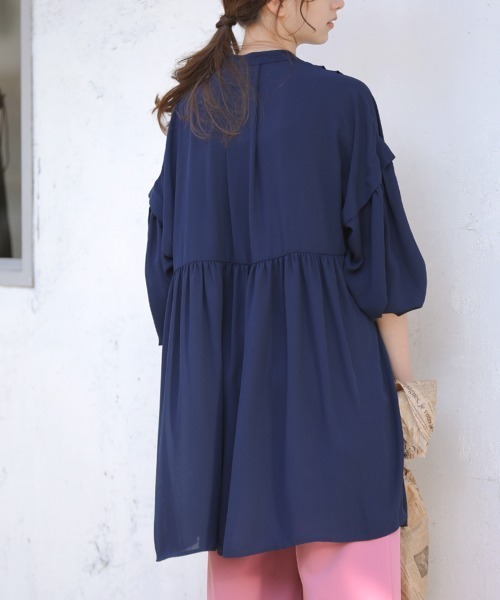 Bou Jeloud（ブージュルード）の「タックスリーブギャザーチュニック（シャツ/ブラウス・レディース・ネイビー/オフホワイト/グリーン・38）」の5枚目の写真