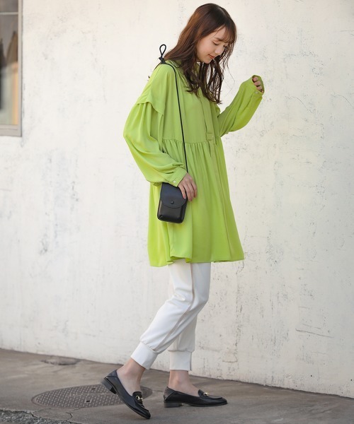 Bou Jeloud（ブージュルード）の「タックスリーブギャザーチュニック（シャツ/ブラウス・レディース・ネイビー/オフホワイト/グリーン・38）」の8枚目の写真