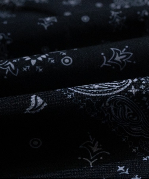 JOHN'S CLOSET(ジョンズクローゼット)の「【a】ポリエステル総柄シャツ 長袖(シャツ/ブラウス・メンズ・ホワイト/ブラック・MEDIUM/LARGE)」の8枚目の写真