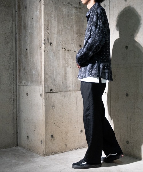 JOHN'S CLOSET(ジョンズクローゼット)の「【a】ポリエステル総柄シャツ 長袖(シャツ/ブラウス・メンズ・ホワイト/ブラック・MEDIUM/LARGE)」の19枚目の写真