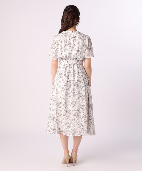 LAISSE PASSE(レッセパッセ)の「フラワープリントワンピース LAISSE PASSE(レッセパッセ)の「フラワープリントワンピース