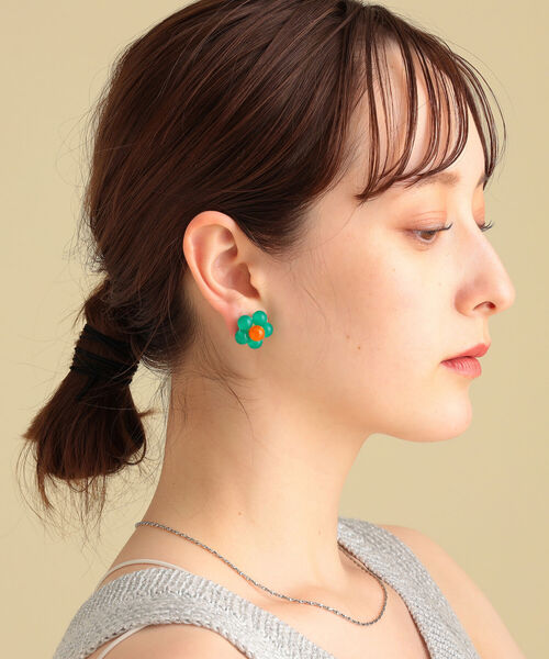 Ray BEAMS（レイビームス）の「Holly Jackie / フラワー ビーズ ピアス（ピアス（両耳用）・レディース・ピンク/イエロー/ブルー/グリーン・ONE SIZE）」の2枚目の写真