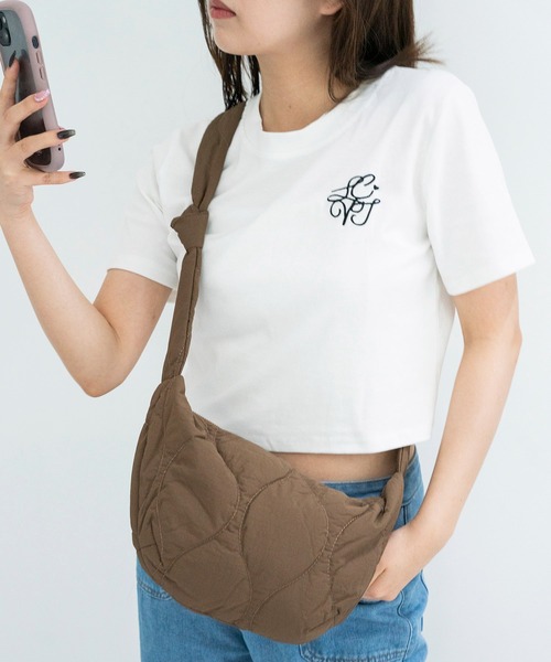 LAC-VERT（ラック・ヴェール）の「キルティングスモールショルダーバッグ（ショルダーバッグ・レディース・ブラック/ホワイト/イエロー/カーキ/モカ/ライトピンク/ライトブルー・FREE）」の3枚目の写真