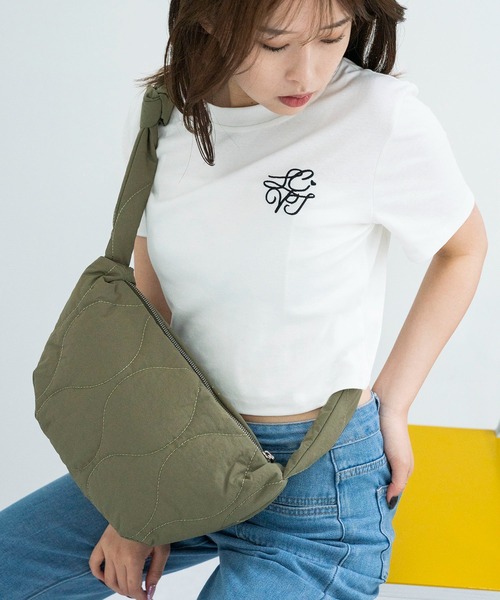 LAC-VERT（ラック・ヴェール）の「キルティングスモールショルダーバッグ（ショルダーバッグ・レディース・ブラック/ホワイト/イエロー/カーキ/モカ/ライトピンク/ライトブルー・FREE）」の20枚目の写真