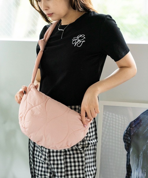 LAC-VERT（ラック・ヴェール）の「キルティングスモールショルダーバッグ（ショルダーバッグ・レディース・ブラック/ホワイト/イエロー/カーキ/モカ/ライトピンク/ライトブルー・FREE）」の18枚目の写真