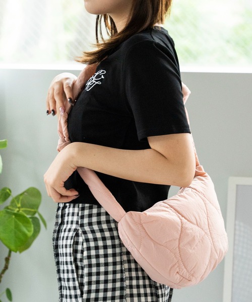 LAC-VERT（ラック・ヴェール）の「キルティングスモールショルダーバッグ（ショルダーバッグ・レディース・ブラック/ホワイト/イエロー/カーキ/モカ/ライトピンク/ライトブルー・FREE）」の19枚目の写真