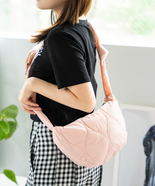 LAC-VERT(ラック・ヴェール)の「キルティングスモールショルダーバッグ(ショルダーバッグ・レディース・ブラック/ホワイト/イエロー/カーキ/モカ/ライトピンク/ライトブルー・FREE)」の19枚目の写真