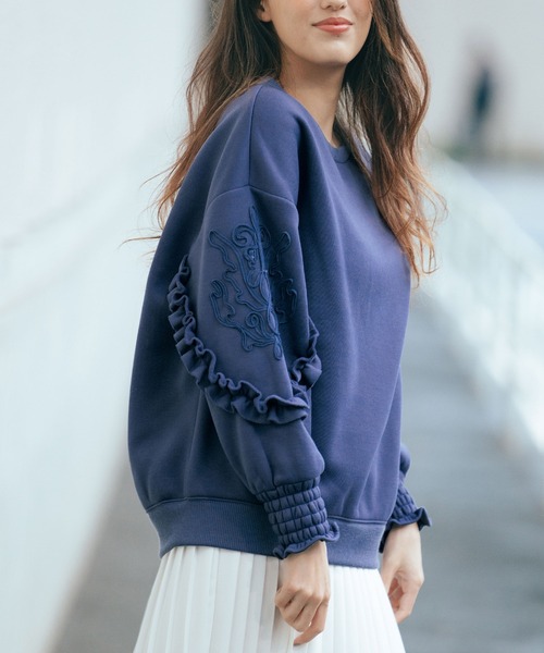 RANAN（ラナン）の「＜裏起毛＞コード刺しゅう使いプルオーバー（Tシャツ/カットソー・レディース・グレイッシュベージュ/ブルーパープル/チャコール/ブラック・M/LL/L）」の6枚目の写真