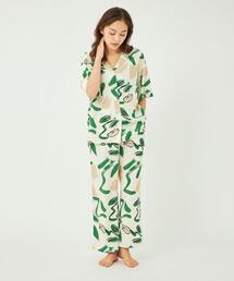 green label relaxing（グリーンレーベルリラクシング）の「【Lee Izumidaさんコラボ】＜Livelihood(ライブリフッド)＞ルームウェア ショートスリーブ シャツ パジャマ 2点セット ユニセックス（ルームウェア/パジャマ）」