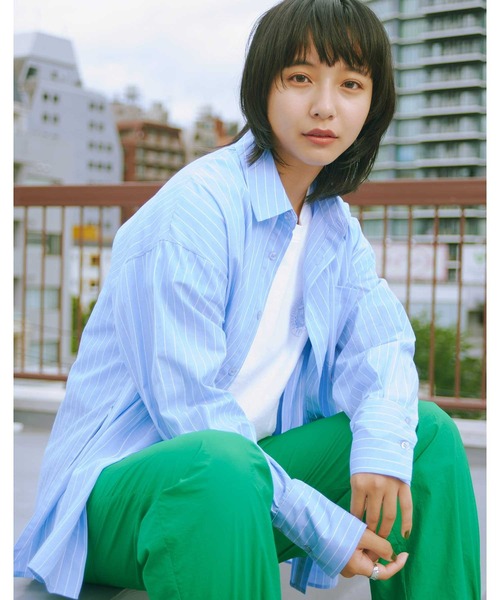 UGG（アグ）の「UGG@mos サイドファスナー ビッグシャツ / アグ サイドファスナー ビッグシャツ（シャツ/ブラウス・レディース・ベージュ/ホワイト/ブルー・M/L）」の3枚目の写真