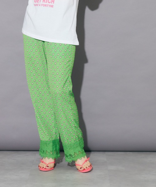 Bloom Closet(ブルームクローゼット)の「ビンディーパターンヘムレースパンツ(その他パンツ・レディース・パープル/グリーン・MEDIUM/LARGE)」の4枚目の写真