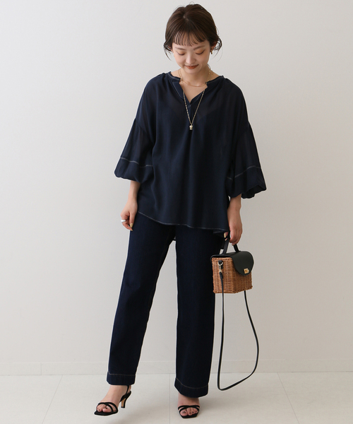 シアーステッチボリュームスリーブブラウス