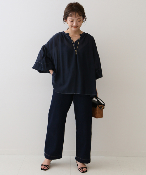 シアーステッチボリュームスリーブブラウス