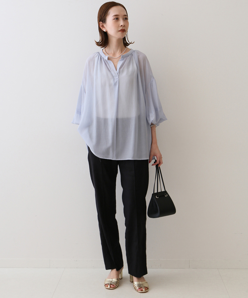 シアーステッチボリュームスリーブブラウス