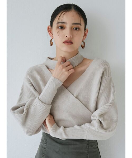 MURUA(ムルーア)の「カシュクールチョーカーニット(ニット/セーター・レディース・アイボリー/ブラック/ブルー・FREE)」の2枚目の写真