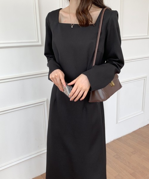ABITOKYO(アビトーキョー)の「バックスリットスクエアネックロングワンピース(ワンピース・レディース・ブラック/ダークブラウン/ベージュ・FREE)」の14枚目の写真