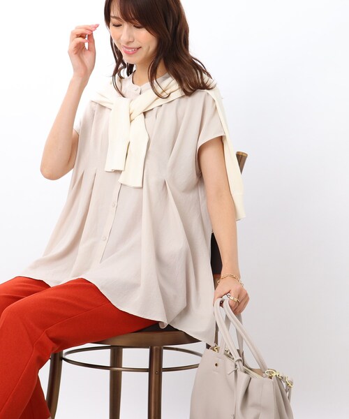 DRESKIP（ドレスキップ）の「◆タックフレア チュニックブラウス（シャツ/ブラウス・レディース・ブラック/ライトベージュ/ライトグリーン/ダークブラウン・00）」の4枚目の写真