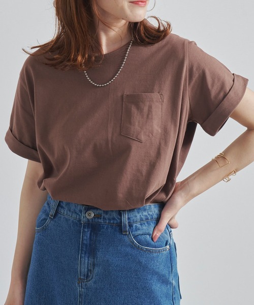 Fizz（フィズ）の「【Fizz/フィズ】　綿100%　ラウンドヘム胸ポケット付きTシャツ（Tシャツ/カットソー・レディース・アイボリー/グレイッシュベージュ/ブルー/マスタード/ブラック/モカ/ライトカーキ/ホワイト/ベージュ・M）」の4枚目の写真