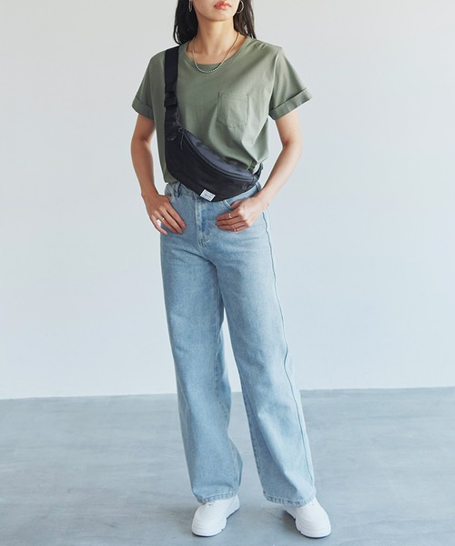 Fizz（フィズ）の「【Fizz/フィズ】　綿100%　ラウンドヘム胸ポケット付きTシャツ（Tシャツ/カットソー・レディース・アイボリー/グレイッシュベージュ/ブルー/マスタード/ブラック/モカ/ライトカーキ/ホワイト/ベージュ・M）」の16枚目の写真