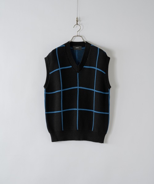 DOOPZ（ドープス）の「Vネックニットベスト（ベスト・メンズ・ブラック/ベージュ・SMALL/MEDIUM/LARGE）」の2枚目の写真