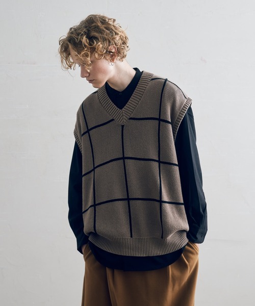 DOOPZ（ドープス）の「Vネックニットベスト（ベスト・メンズ・ブラック/ベージュ・SMALL/MEDIUM/LARGE）」の18枚目の写真