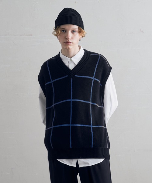 DOOPZ（ドープス）の「Vネックニットベスト（ベスト・メンズ・ブラック/ベージュ・SMALL/MEDIUM/LARGE）」の12枚目の写真