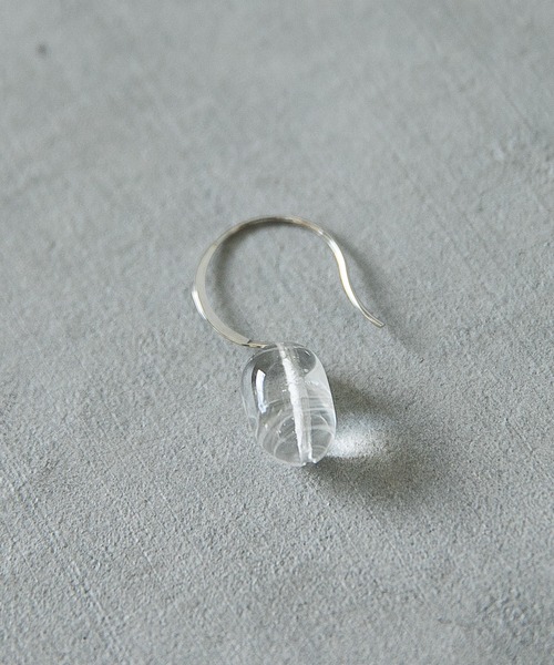 A part by（アパートバイ）の「ガラスピアス　168025（ピアス（両耳用）・レディース・グリーン/その他・FREE）」の9枚目の写真