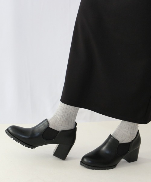 Fin（フィン）の「タンクソールサイドゴアブーティー【低反発スポンジ入り】（ブーツ・レディース・ブラック/ベージュ・22.5cm/23cm/23.5cm/24cm/24.5cm/25cm）」の12枚目の写真