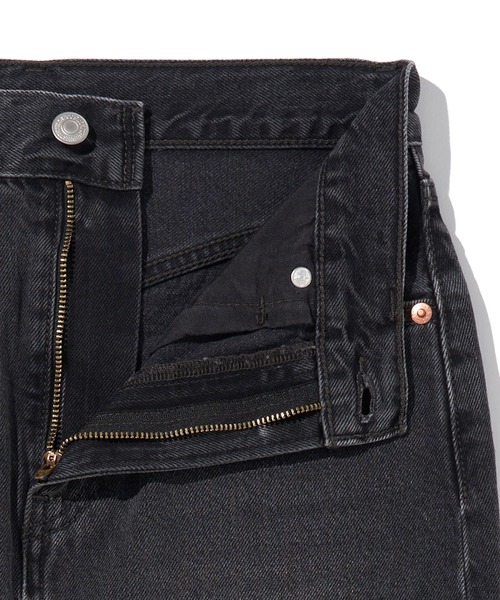 Levi's(リーバイス)の「Levi's/リーバイス スリット フロント スカート グレー WORN IN(デニムスカート・レディース・グレー・28inch/26inch/25inch/24inch/23inch/27inch)」の12枚目の写真