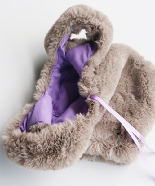 Actually(アクチュアリー)の「FUR MARCHE BAG ファーマルシェバッグ(ハンドバッグ・レディース・パープル/グレー/グレイッシュベージュ・フリー)」の5枚目の写真