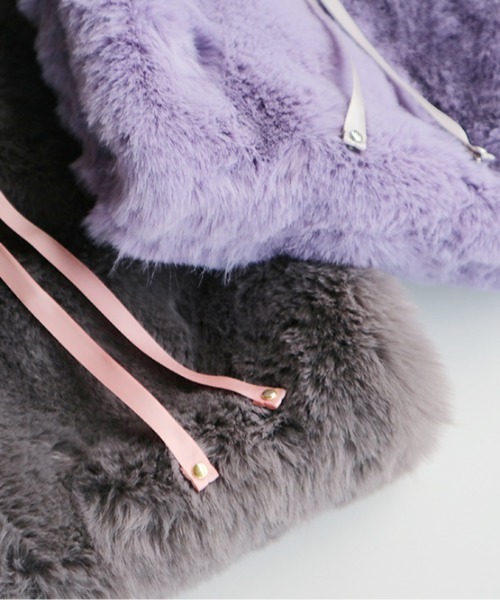 Actually(アクチュアリー)の「FUR MARCHE BAG ファーマルシェバッグ(ハンドバッグ・レディース・パープル/グレー/グレイッシュベージュ・フリー)」の6枚目の写真