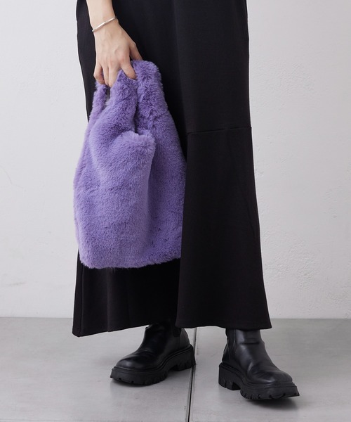 Actually(アクチュアリー)の「FUR MARCHE BAG ファーマルシェバッグ(ハンドバッグ・レディース・パープル/グレー/グレイッシュベージュ・フリー)」の22枚目の写真