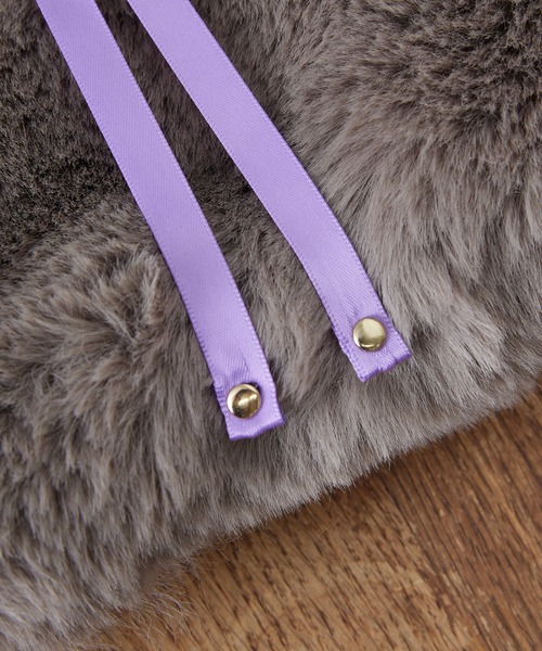 Actually(アクチュアリー)の「FUR MARCHE BAG ファーマルシェバッグ(ハンドバッグ・レディース・パープル/グレー/グレイッシュベージュ・フリー)」の10枚目の写真