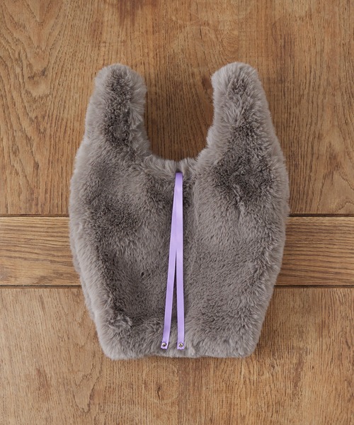 Actually(アクチュアリー)の「FUR MARCHE BAG ファーマルシェバッグ(ハンドバッグ・レディース・パープル/グレー/グレイッシュベージュ・フリー)」の8枚目の写真