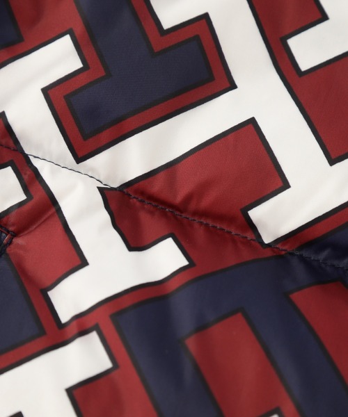 TOMMY HILFIGER(トミーヒルフィガー)の「KIDS オールオーバーモノグラムダウンジャケット(ダウンジャケット/コート・キッズ・マルチ・90cm/110cm/100cm/120cm)」の9枚目の写真