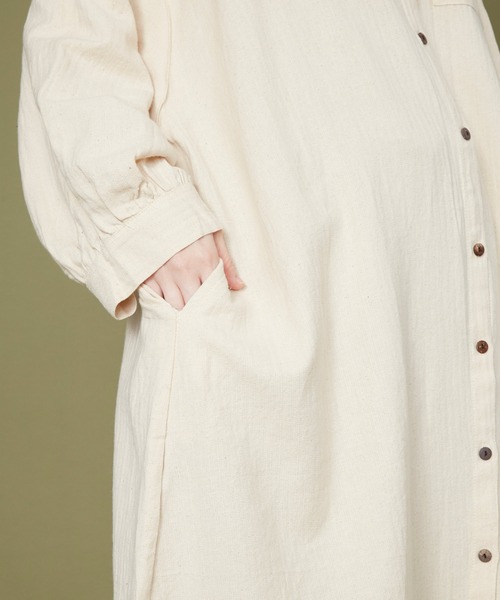 チャイハネ（チャイハネ）の「【チャイハネ】ユータリーシャツワンピース（シャツワンピース・レディース・パープル/オフホワイト/キャメル・FREE）」の9枚目の写真