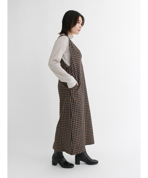 Samansa Mos2 blue(サマンサモスモスブルー)の「メロウタートルプルオーバー(Tシャツ/カットソー・レディース・ブラック/ライトベージュ/オフホワイト・LARGE/MEDIUM)」の17枚目の写真