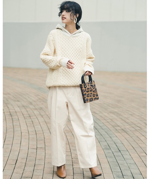 haco!(ハコ)の「かわいげもかっこよさも!スウェットとニットのいいとこどりケーブルニットパーカー YEAH RIGHT!! for haco!(パーカー・レディース・アイボリー・1/2)」の22枚目の写真