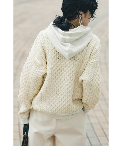 haco!(ハコ)の「かわいげもかっこよさも!スウェットとニットのいいとこどりケーブルニットパーカー YEAH RIGHT!! for haco!(パーカー・レディース・アイボリー・1/2)」の14枚目の写真