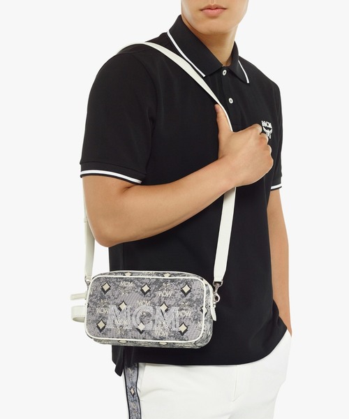 MCM(エムシーエム)の「〈Golf in the City〉トイレタリーバッグ - ヴィンテージ モノグラム ジャカード(ハンドバッグ・レディース・グレー・ONE SIZE)」の12枚目の写真