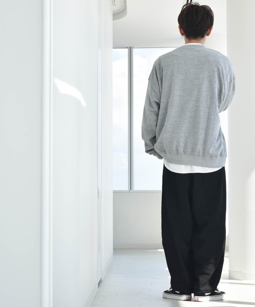 Anytime Songs（エニータイムソングス）の「裏起毛ルーズフィットクルーネック（スウェット・メンズ・ネイビー/杢グレー/アッシュ/グリーン/ブラック/オフホワイト・MEDIUM/X-LARGE/LARGE）」の20枚目の写真