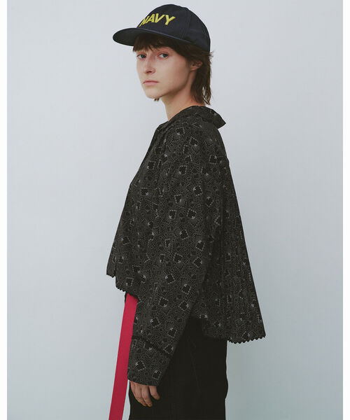 BEAMS BOY(ビームスボーイ)の「BEAMS BOY / プリント プリーツ シャツ(シャツ/ブラウス・レディース・ブラック/ブルー系その他3・ONE SIZE)」の9枚目の写真