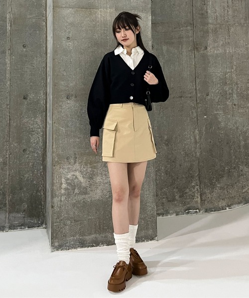 EPIMI E'PIMMY（エピミエピミー）の「配色ステッチクロップドシャツ（シャツ/ブラウス・レディース・ブラック/ブルー/オフホワイト・MEDIUM）」の10枚目の写真