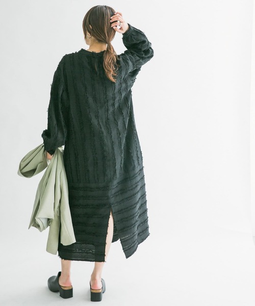 KBF（ケイビーエフ）の「フリンジジャガードワンピース（ワンピース・レディース・アイボリー/ブラック・ONE）」の10枚目の写真