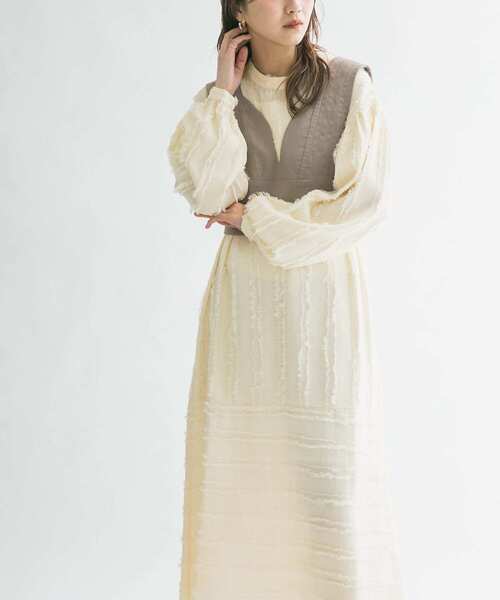 KBF（ケイビーエフ）の「フリンジジャガードワンピース（ワンピース・レディース・アイボリー/ブラック・ONE）」の11枚目の写真