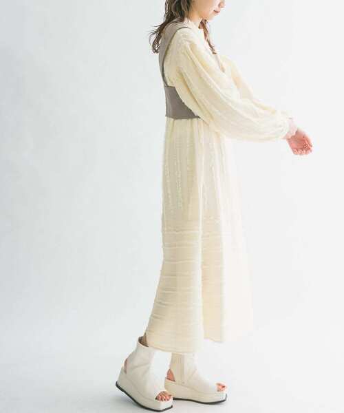 KBF（ケイビーエフ）の「フリンジジャガードワンピース（ワンピース・レディース・アイボリー/ブラック・ONE）」の13枚目の写真