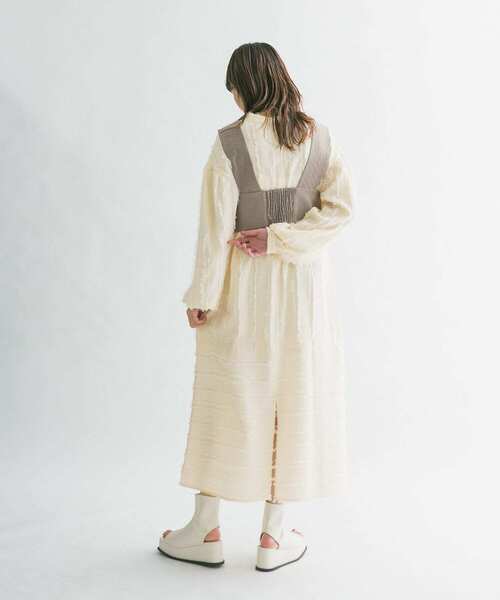 KBF（ケイビーエフ）の「フリンジジャガードワンピース（ワンピース・レディース・アイボリー/ブラック・ONE）」の18枚目の写真