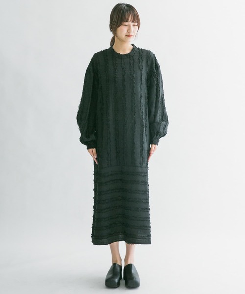 KBF（ケイビーエフ）の「フリンジジャガードワンピース（ワンピース・レディース・アイボリー/ブラック・ONE）」の19枚目の写真